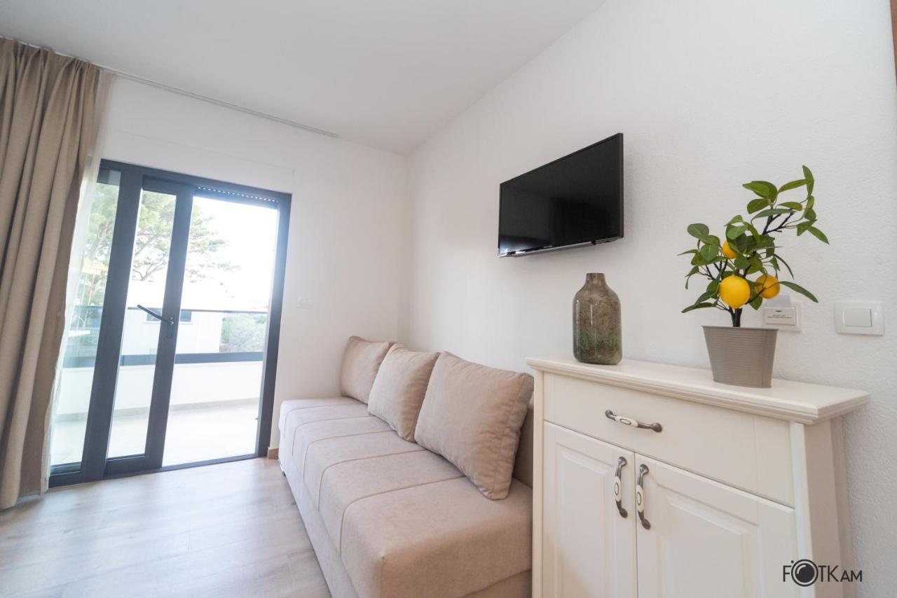 Libar Studio Apartments Baska Voda Luaran gambar