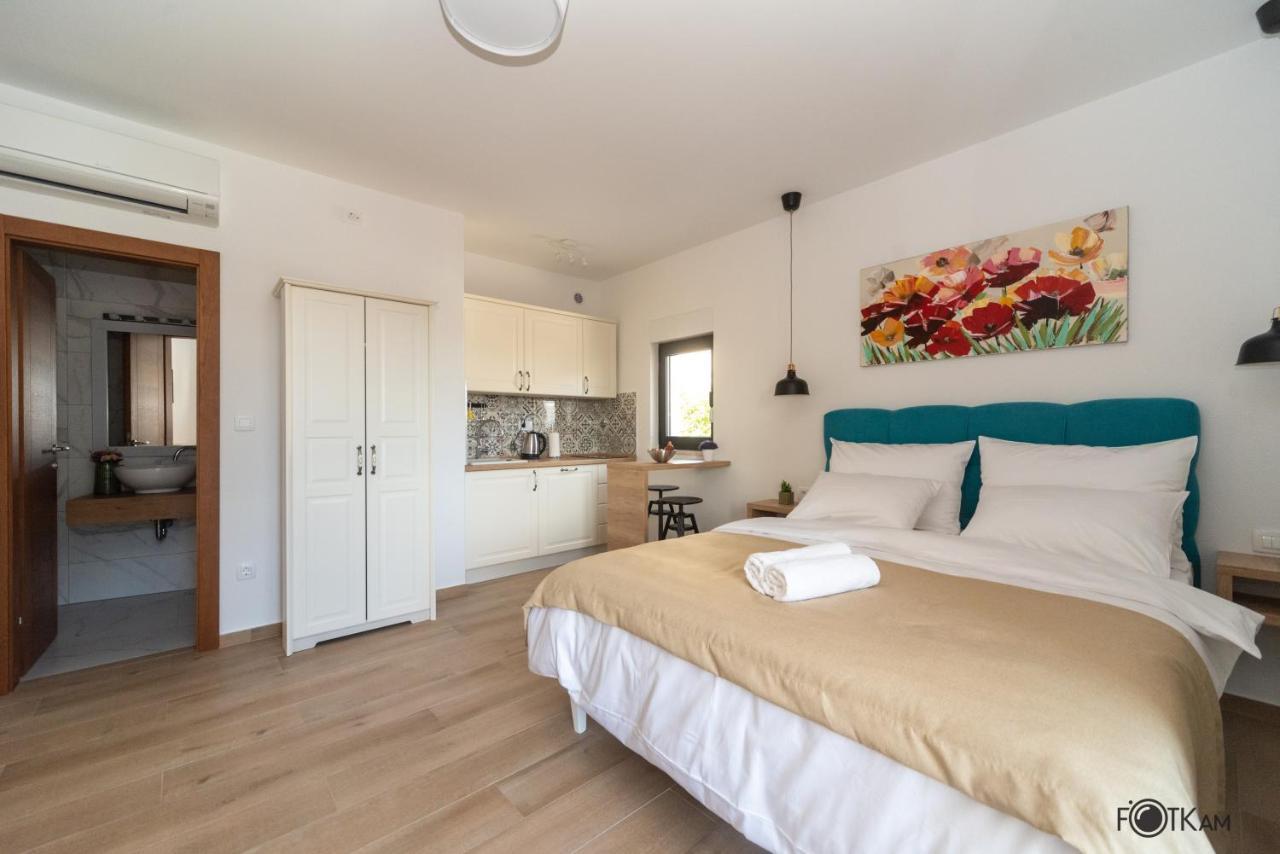 Libar Studio Apartments Baska Voda Luaran gambar