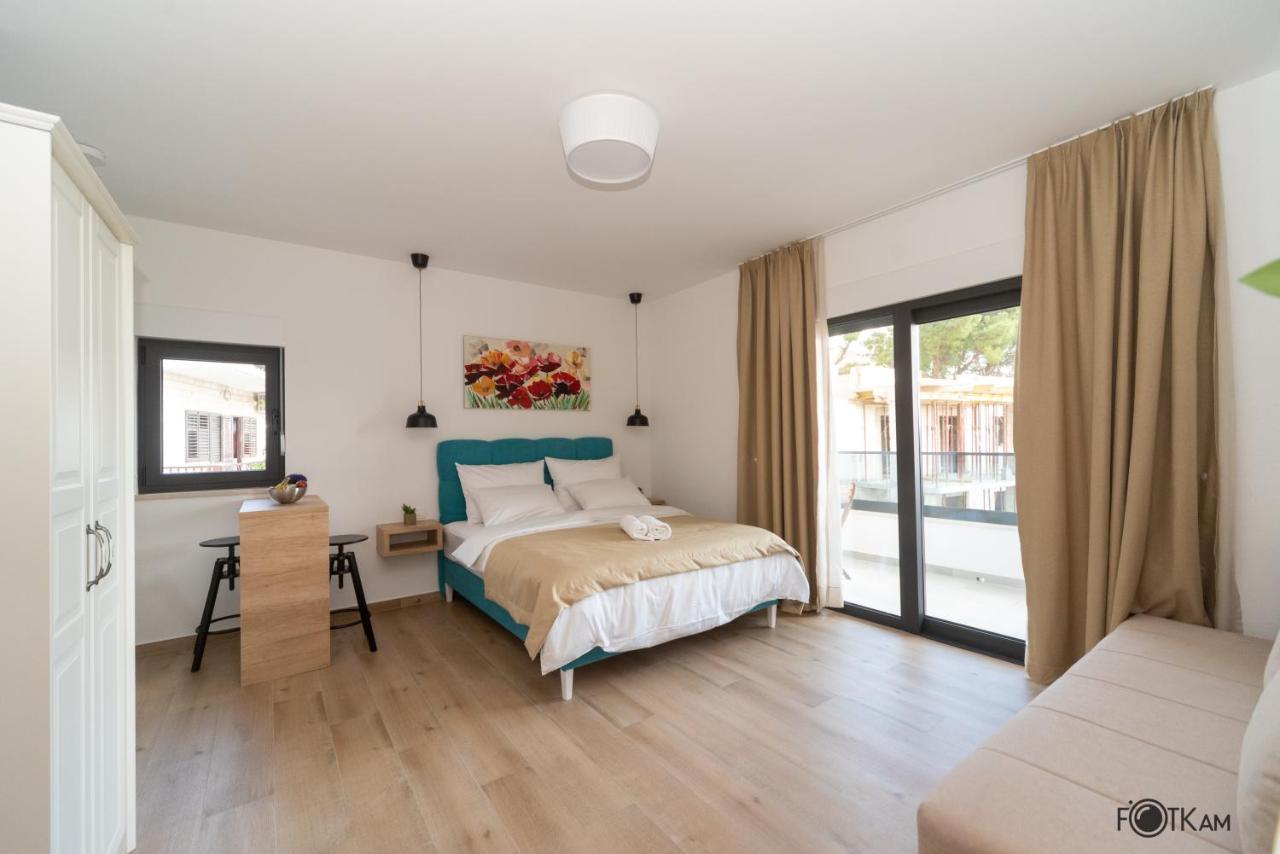 Libar Studio Apartments Baska Voda Luaran gambar